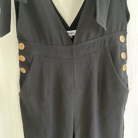 Black tie shoulder wide leg jumpsuit size xs - Picture 3 of 8